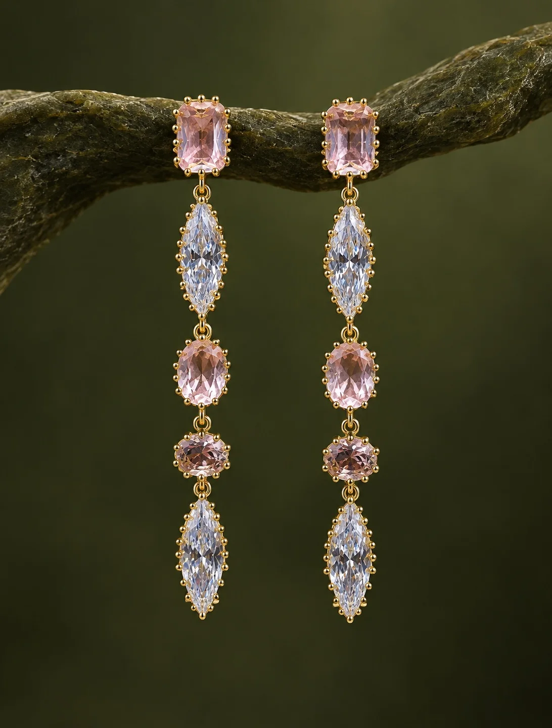 Pembe ve Berrak Beş Taşlı Uzun Sallantılı Küpe